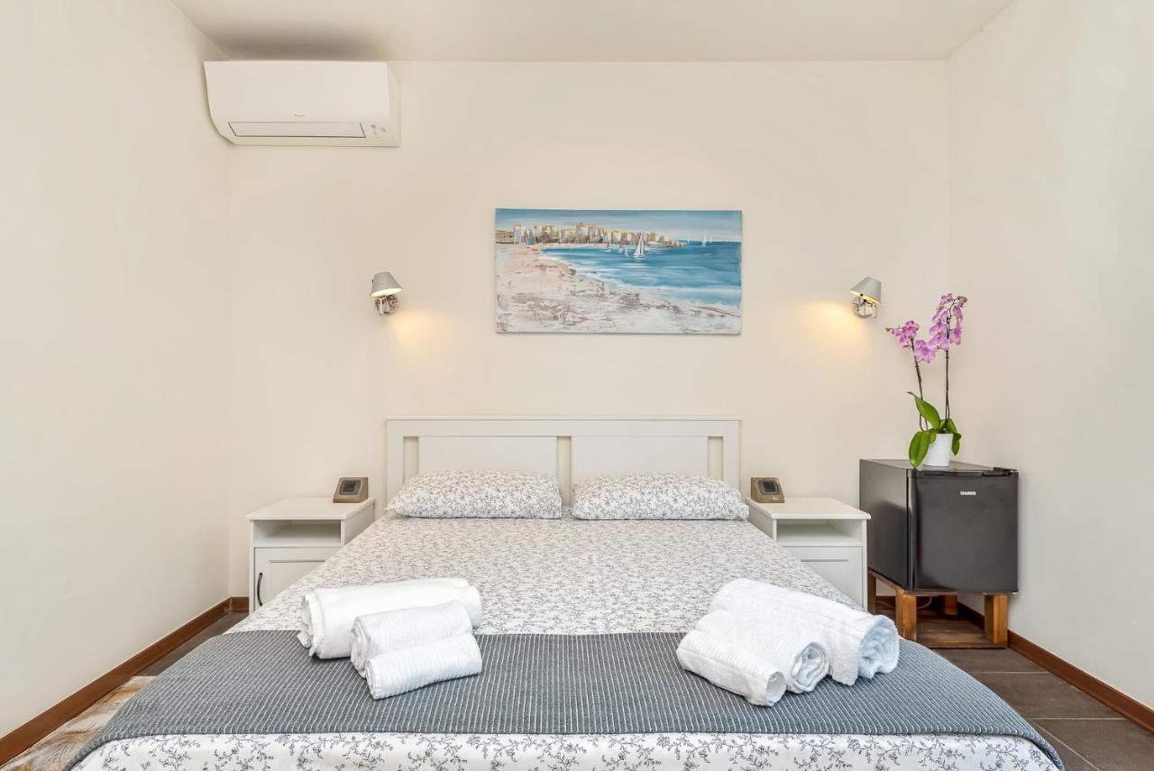 Hotel La Pietra Restaurant Fosdinovo Kültér fotó