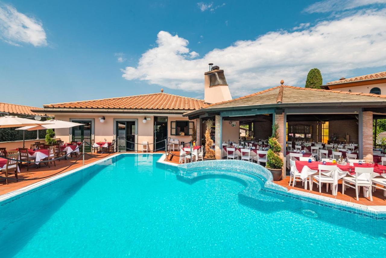 Hotel La Pietra Restaurant Fosdinovo Kültér fotó