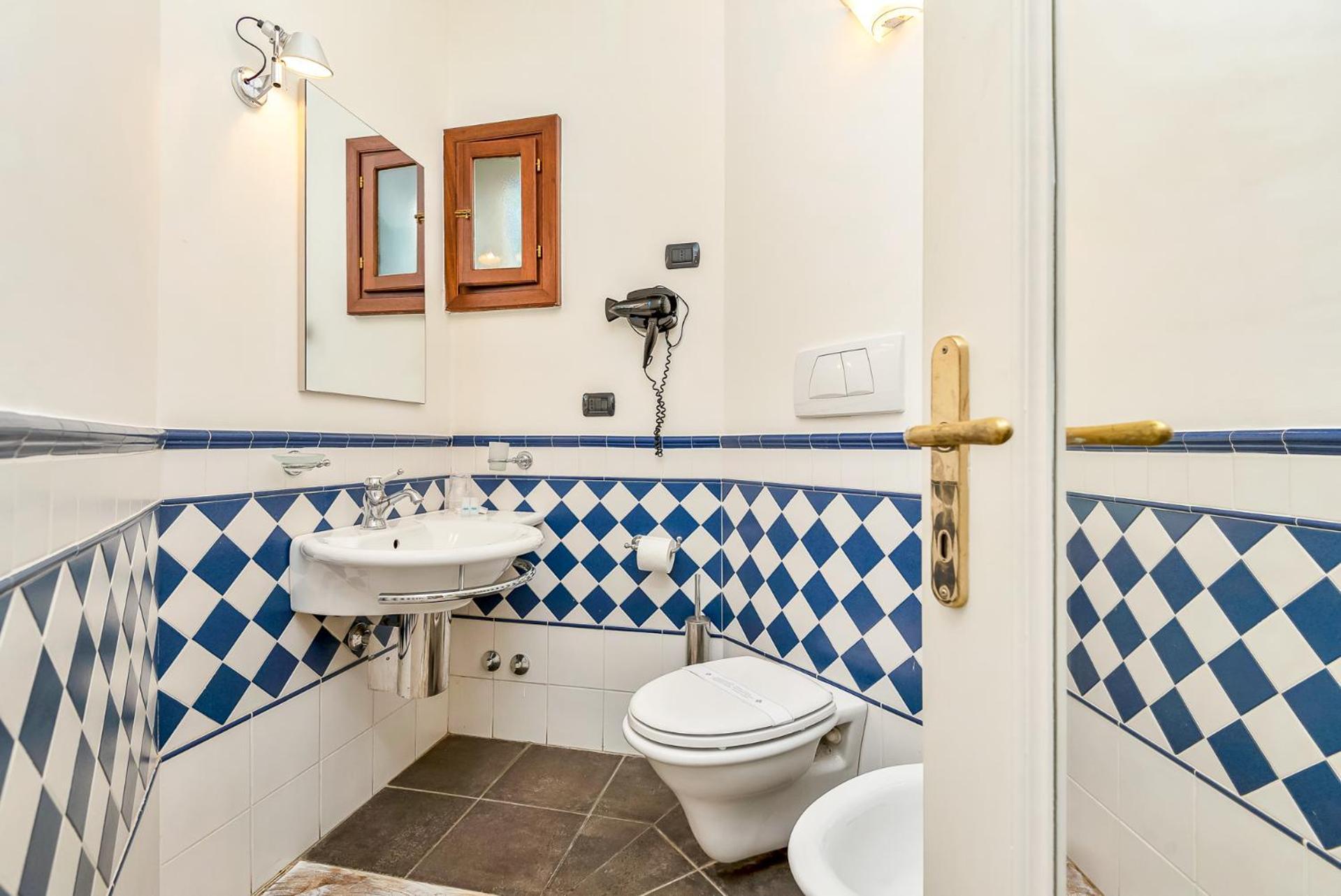 Hotel La Pietra Restaurant Fosdinovo Kültér fotó
