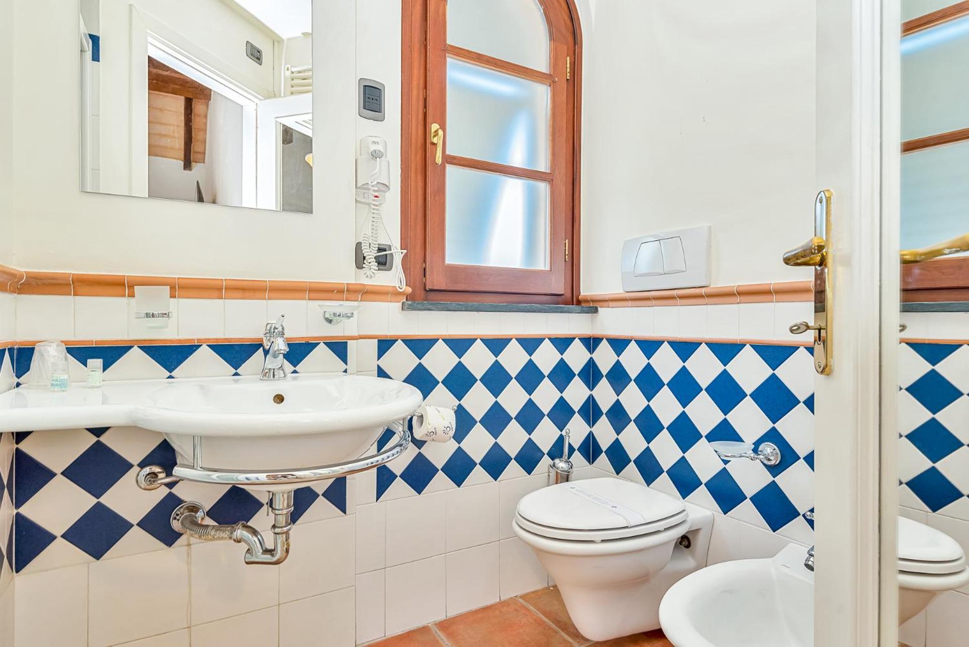Hotel La Pietra Restaurant Fosdinovo Kültér fotó
