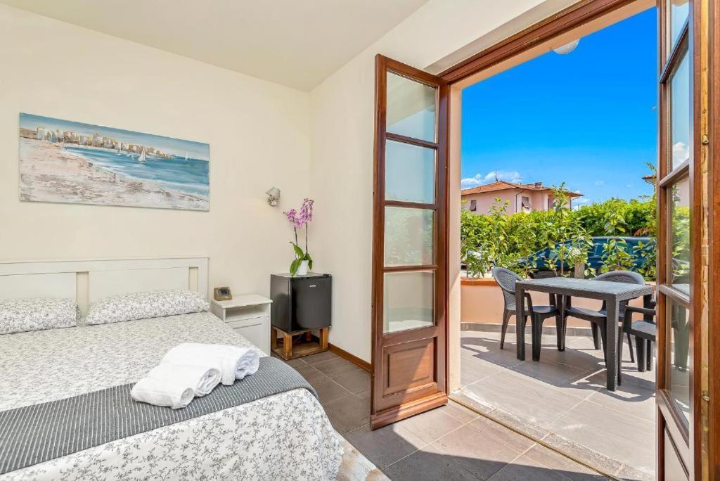 Hotel La Pietra Restaurant Fosdinovo Kültér fotó